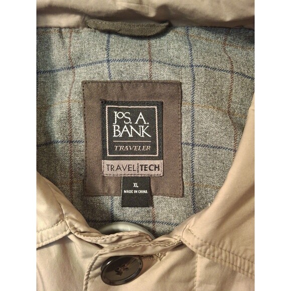 Jos A Bank Travel Tech Men’s XL Beige Tan Trench Coat Rain Jacket Plaid Lining - Picture 5 of 9